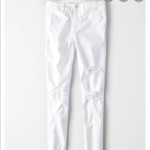 American Eagle White High Waisted Super Stretch